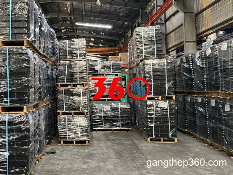 song chắn rác bằng gang