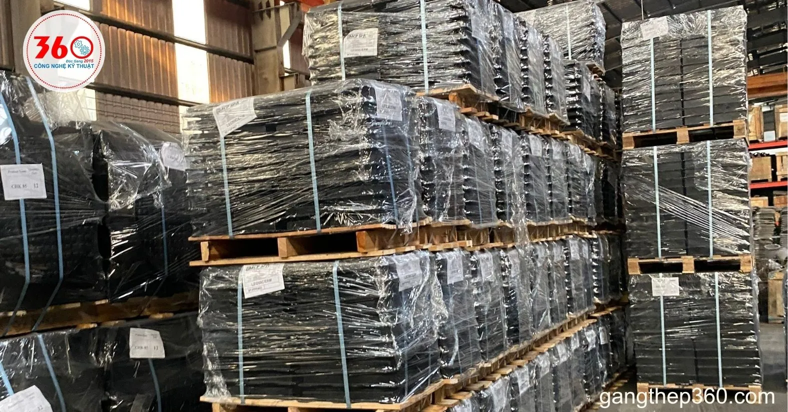 nắp hố ga gang thu nước 900x900