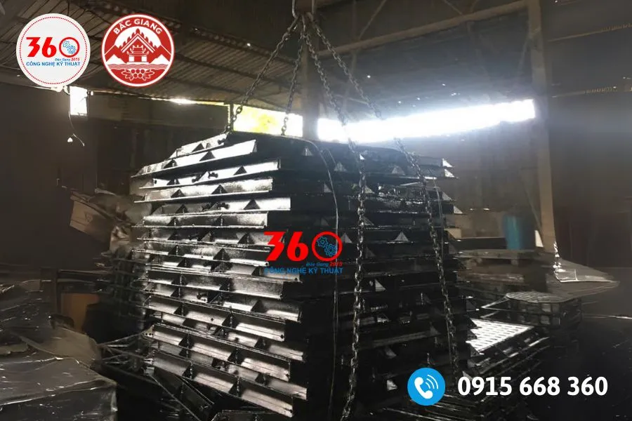 song chắn rác gang tại Bắc Giang