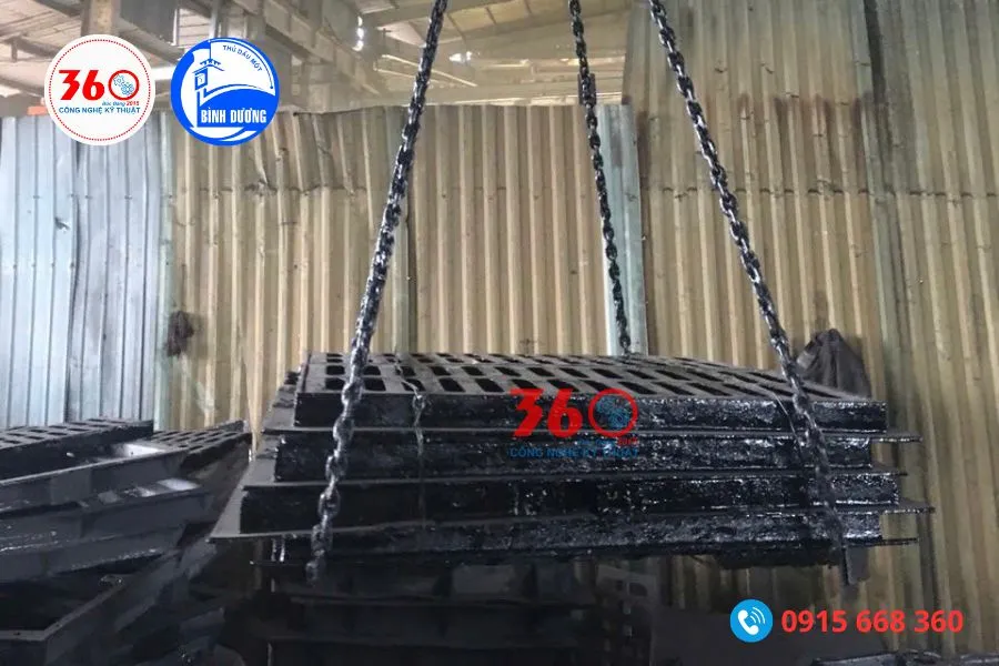 Song chắn rác gang tại Bình Dương