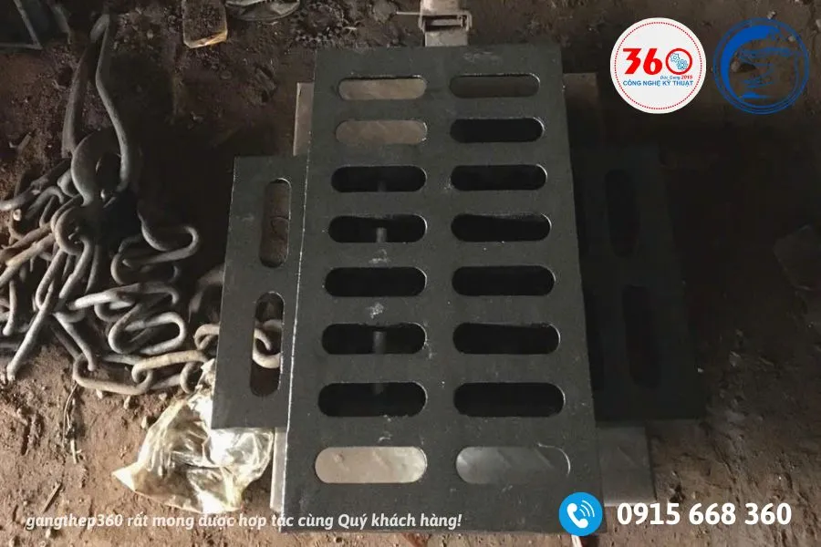 Song chắn rác gang tại Nha Trang