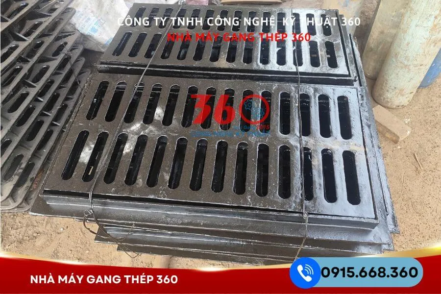 Song chắn rác gang cầu Hà Nội
