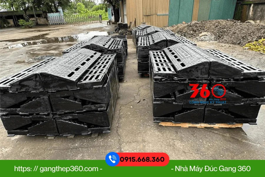 Bó vỉa gang cầu tại Nha Trang