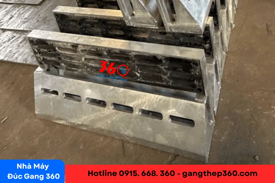 Bó vỉa gang thép mạ kẽm tại Cần Thơ