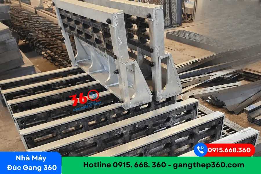 Bó vỉa gang thép mạ kẽm tại Long An