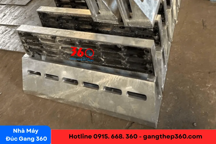 Bó vỉa gang thép mạ kẽm tại Vĩnh Long