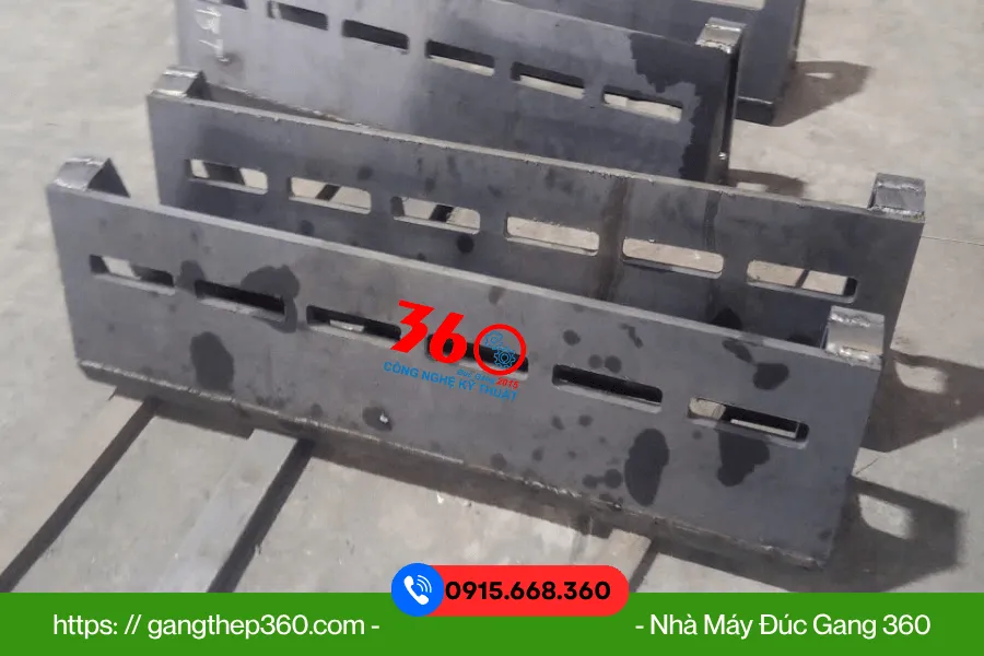 Bó vỉa gang thép mạ kẽm tại Vũng Tàu